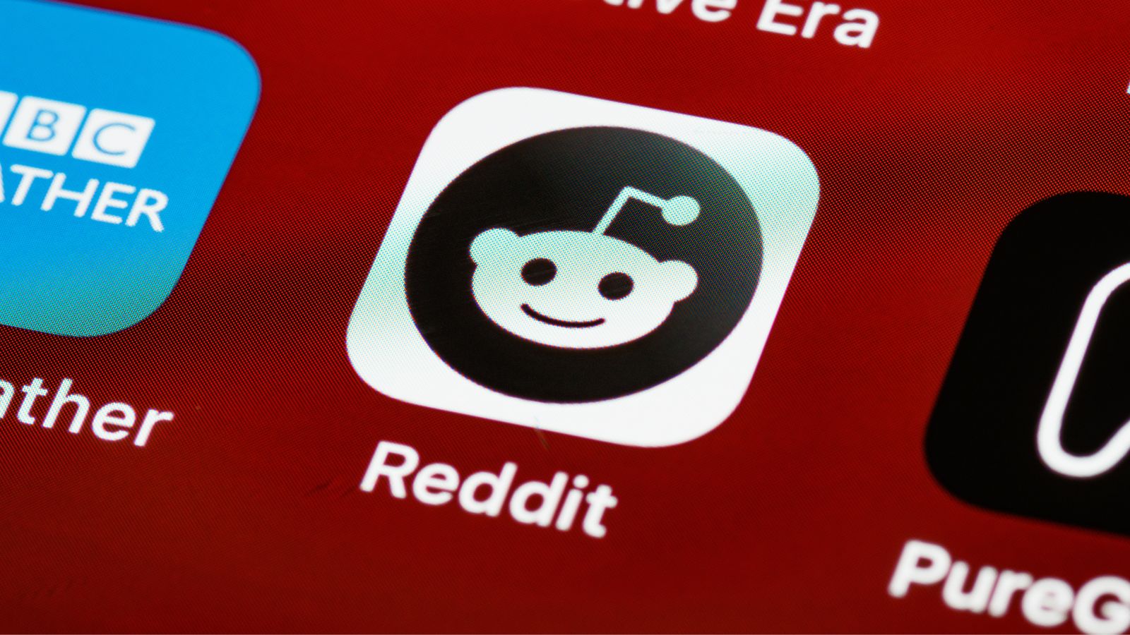 Reddit for B2B SaaS Founders: Tips for Finding Engaging Communities and Discussions